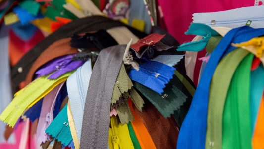 Taschen, Beutel, Kleider