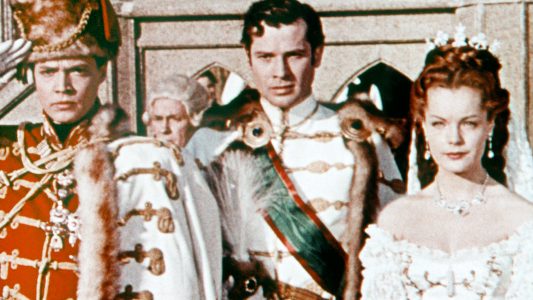 Eine Kaiserin mit Tattoo