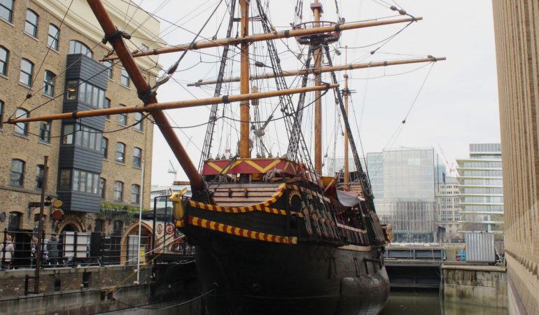 Ein Pirat segelt um die Welt 