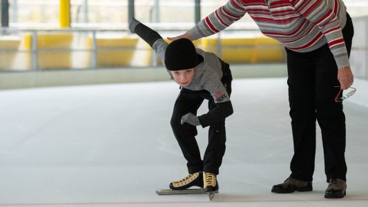 Wie der Blitz übers Eis