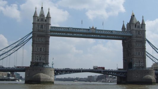 Sechs Raben als Beschützer 