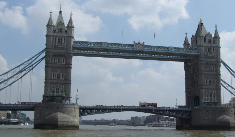 Sechs Raben als Beschützer 