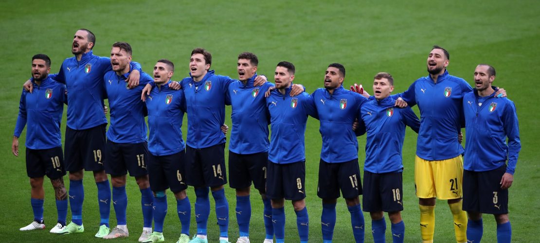 Drei Löwen gegen die Blauen