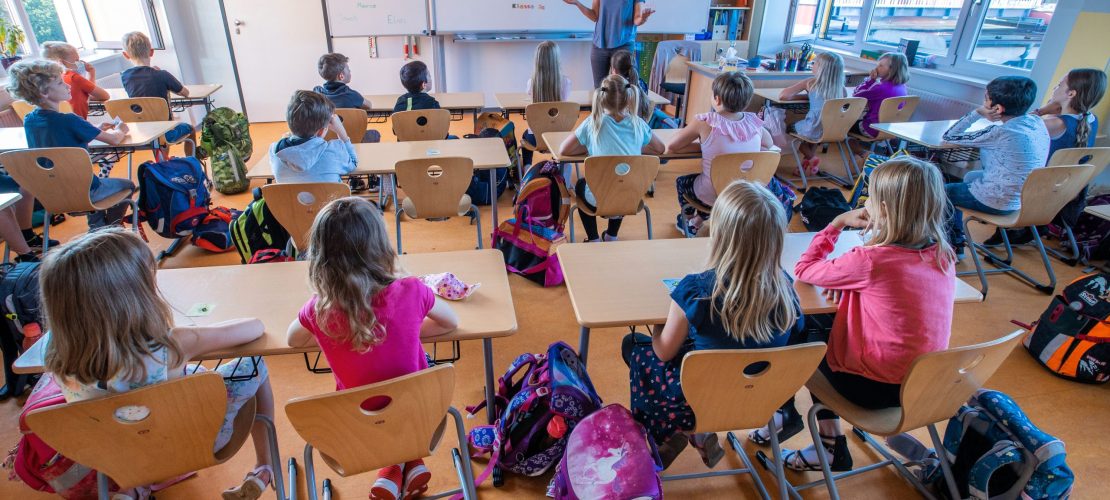 Verzweifelt gesucht: Lehrerinnen und Lehrer