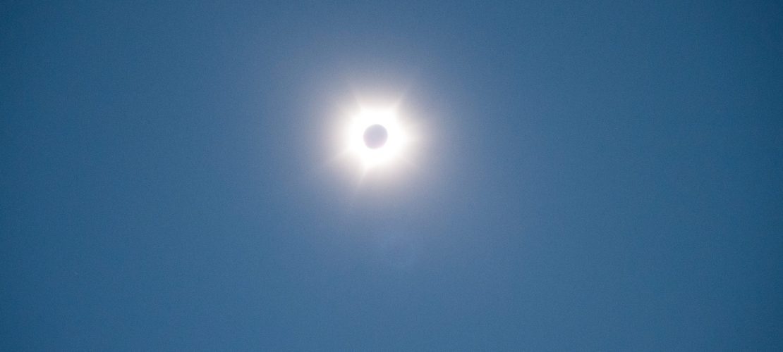 Wenn die Sonne mitten am Tag verschwindet