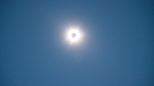 Wenn die Sonne mitten am Tag verschwindet