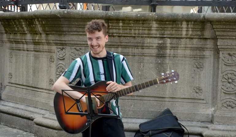 Johannes Glas bringt gute Laune in die Stadt