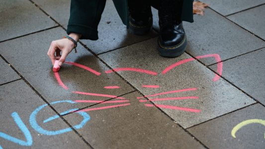 Wenn Frauen wie Katzen gelockt werden