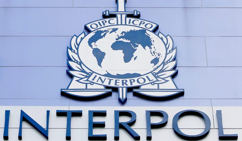 100 Jahre Verbrecherjagd mit Interpol