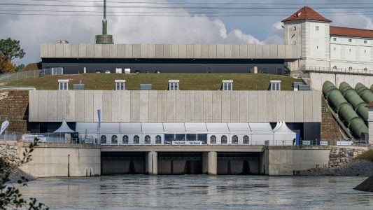 Wie aus Wasser Strom wird