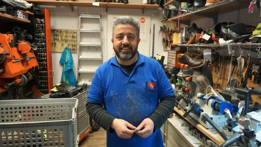 Ein glücklicher Schuster